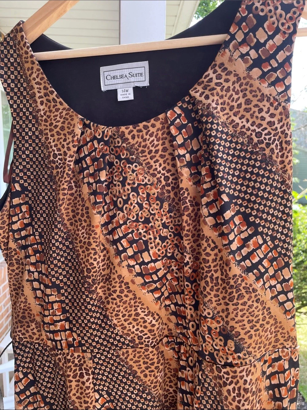 Flattering Chelsea Suite Brown Leopard-Print Midi Dress with Waist Tie belt - Picture 10 of 12
